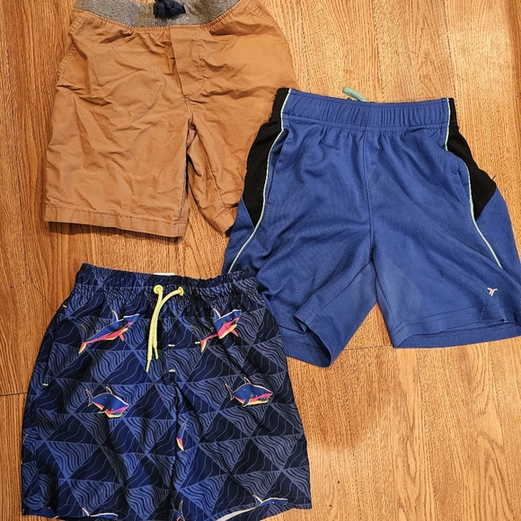 Boys Size 5 (5/6) Bundle of 16 - Picture 4 of 5